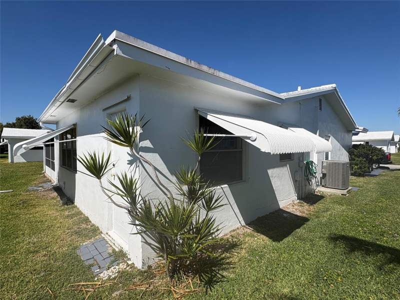 2 bedroom Single Family Residence at 2392 SW 13th Terrace, Palm Beach Leisureville 0, Boynton Beach — photo 5