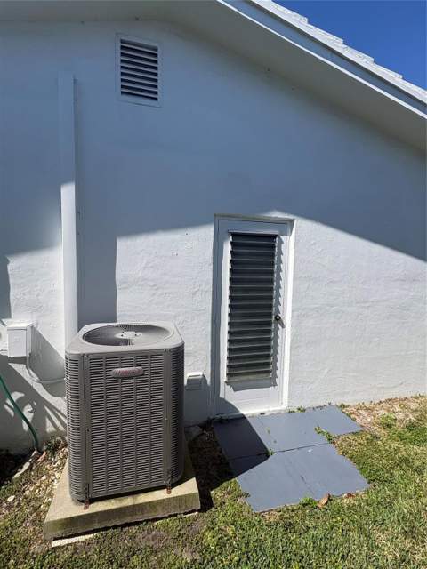 2392 SW 13th Terrace, Boynton Beach FL - photo 6 of 21