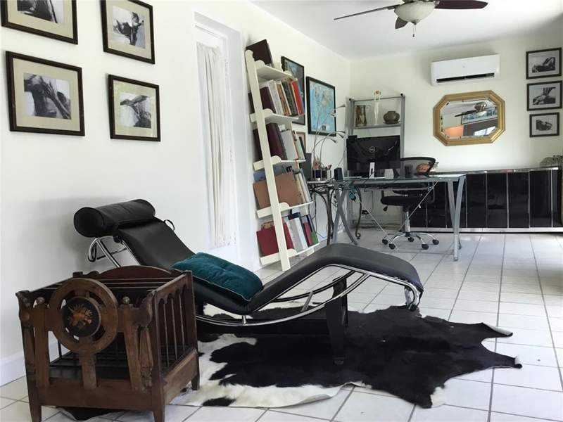 3 bedroom Single Family Residence at 1250 Arthur Street, Country Club Homes 38-13, Hollywood — photo 4