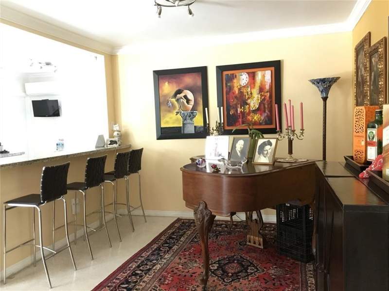 3 bedroom Single Family Residence at 1250 Arthur Street, Country Club Homes 38-13, Hollywood — photo 5
