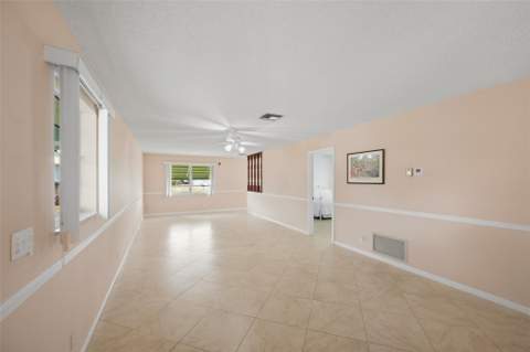 602 Hummingbird Lane #602, Delray Beach FL - photo 9 of 31