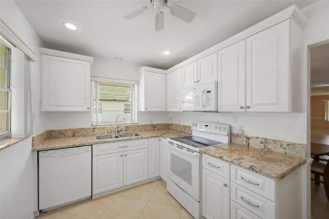 602 Hummingbird Lane #602, Delray Beach FL - photo 17 of 31