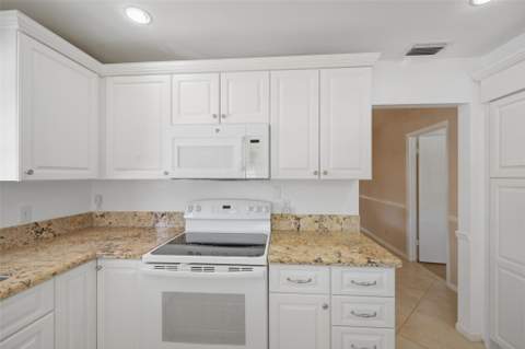 602 Hummingbird Lane #602, Delray Beach FL - photo 18 of 31