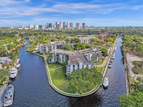 1301 River Reach Drive #201, Fort Lauderdale FL - photo 7 of 23