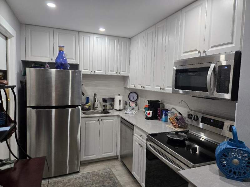 1 bedroom Condominium at 669 W Oakland Park Boulevard #205-b, Oakland Grove, Oakland Park — photo 4