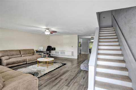 869 NW 47th Street, Deerfield Beach FL - photo 10 of 22