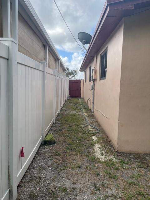 6103 Fletcher Street, Hollywood FL - photo 18 of 23