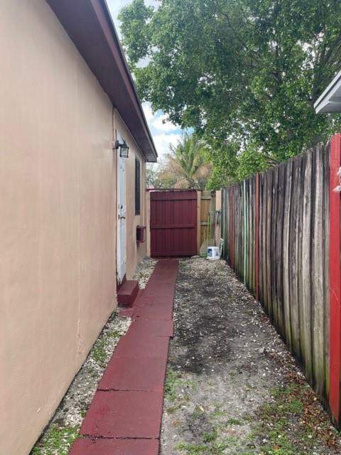 6103 Fletcher Street, Hollywood FL - photo 19 of 23
