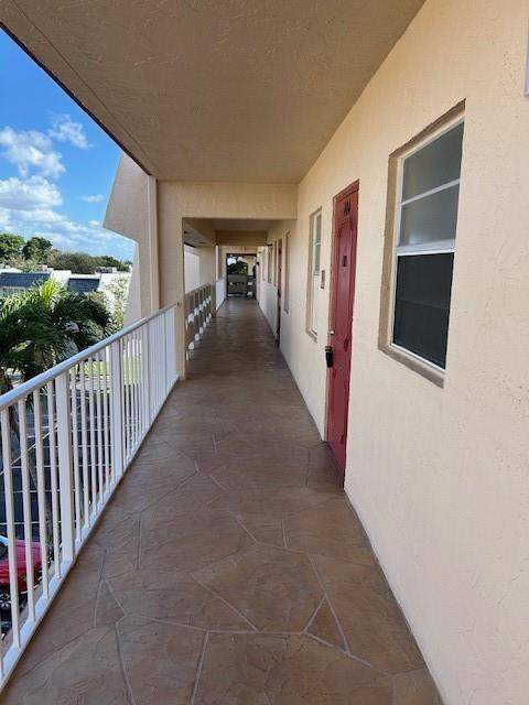 2 bedroom Condominium at 1000 Country Club Drive #403, Oriole Golf & Tennis Club, Margate — photo 4