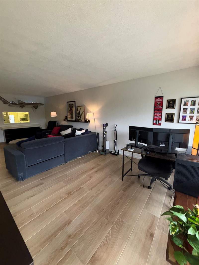 1 bedroom Condominium at 900 SW 12th Street #202, Rio Nuevo, Fort Lauderdale — photo 2