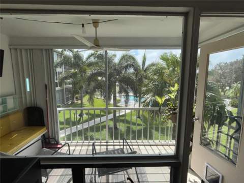 900 SW 12th Street #202, Fort Lauderdale FL - photo 19 of 27