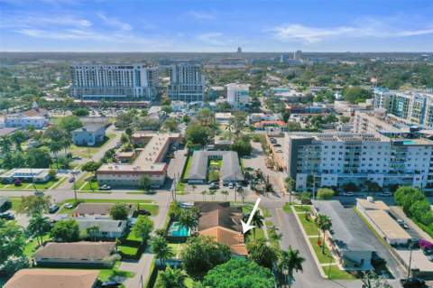 210 SE Park Street, Dania Beach FL - photo 6 of 39
