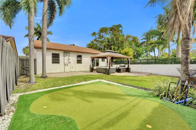 3 bedroom Single Family Residence at 210 SE Park Street, Dania Beach Sub 8-1B, Dania Beach — photo 4