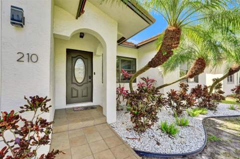 210 SE Park Street, Dania Beach FL - photo 13 of 39