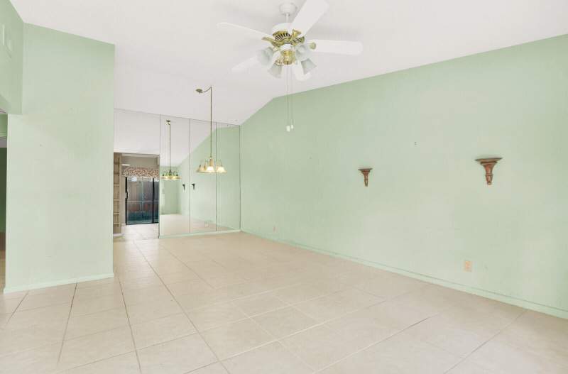 2 bedroom Condominium at 8091 SE Villa Circle, Villas Of Hobe Sound Condo, Hobe Sound — photo 3