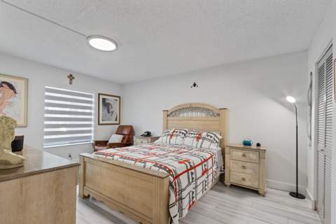 712 Sunny Pine Way #E2, Greenacres FL - photo 19 of 38
