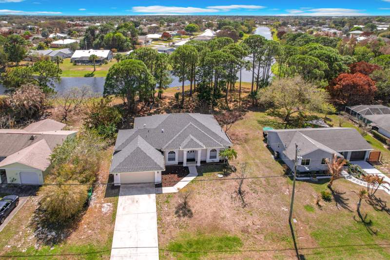 3 bedroom Single Family Residence at 2342 SE Grand Drive, Pt St Lucie , Port St. Lucie — photo 2