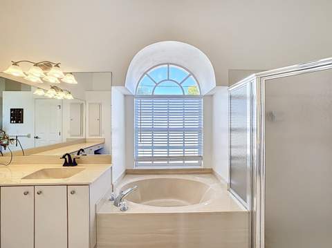 2342 SE Grand Drive, Port St. Lucie FL - photo 15 of 26