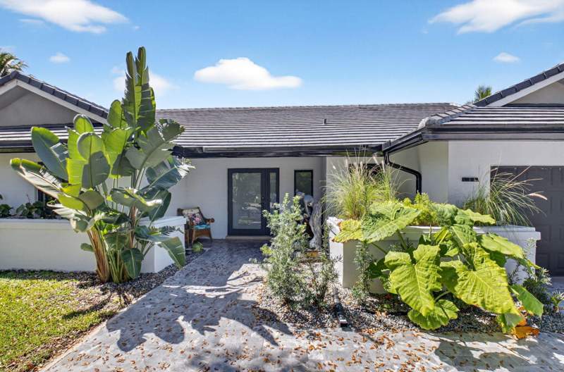 3 bedroom Single Family Residence at 2200 SW 36th Terrace, Faircrest Heights, Delray Beach — photo 4