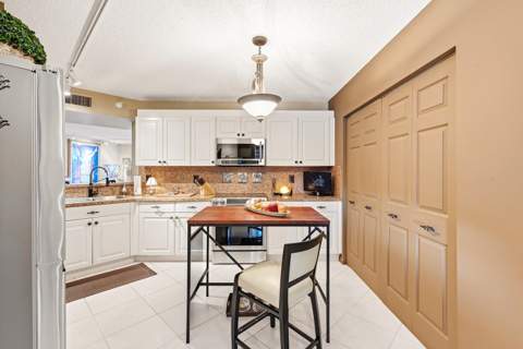 7763 Southampton Terrace #309, Tamarac FL - photo 15 of 45