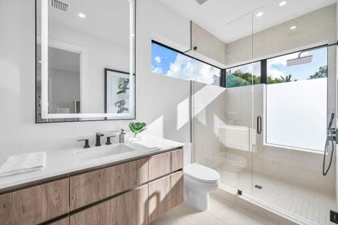 222 SE 5th Street, Delray Beach FL - photo 13 of 36