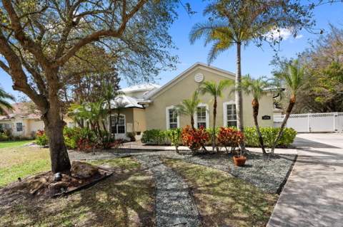 2704 Serenity Circle, Fort Pierce FL - photo 6 of 63