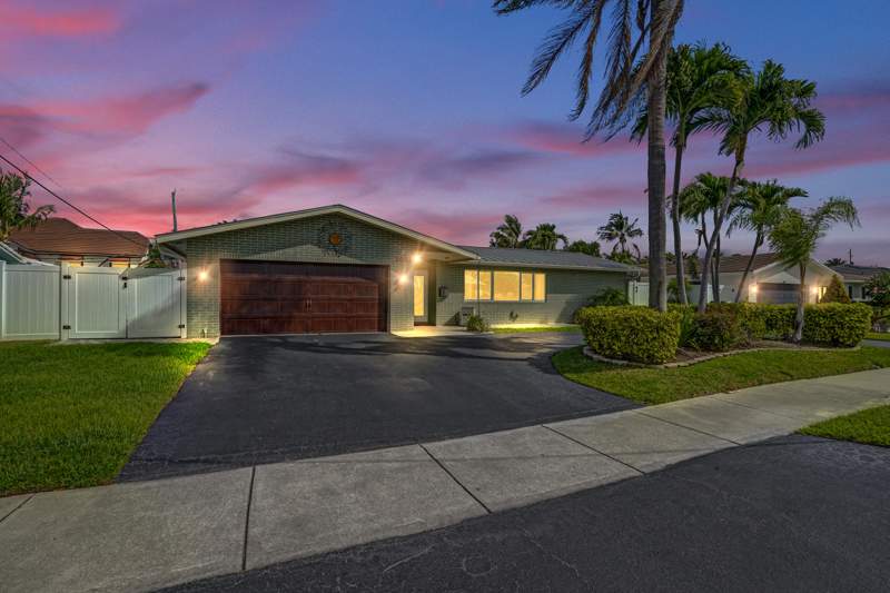 4 bedroom Single Family Residence at 3001 NE 45th Street, Venetian Isles 3rd Sec, Lighthouse Point — photo 2