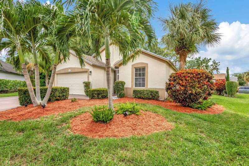 3 bedroom Single Family Residence at 328 Hammocks Trail, River Bridge Par 2F, Greenacres — photo 2