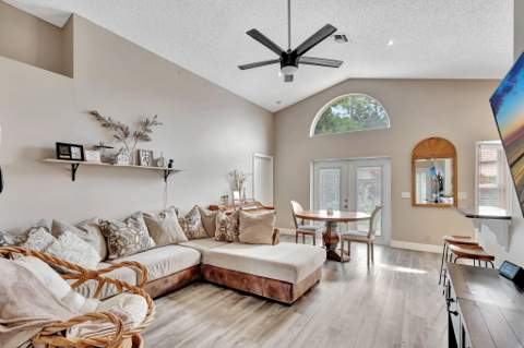 328 Hammocks Trail, Greenacres FL - photo 6 of 54