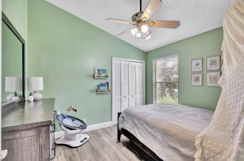 328 Hammocks Trail, Greenacres FL - photo 20 of 54