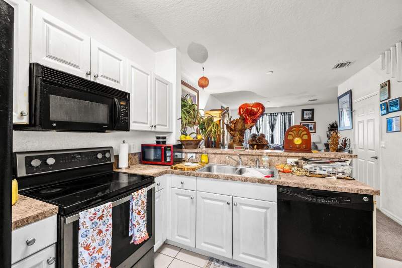 2 bedroom Townhouse at 3529 Sonoma Drive, Sonoma Bay, Riviera Beach — photo 5