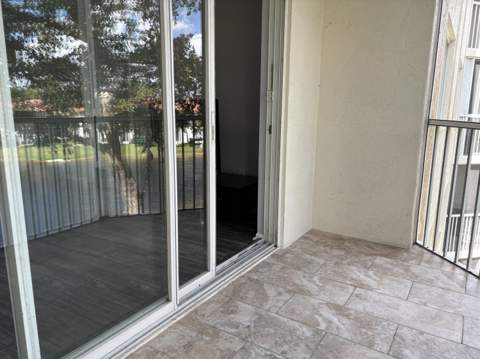 7763 Southampton Terrace #312, Tamarac FL - photo 21 of 27