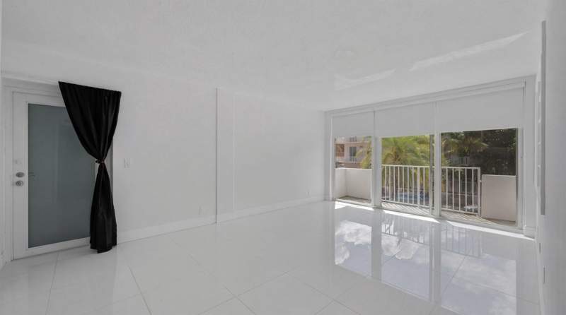 1 bedroom Condominium at 401 Peruvian Avenue #2010, Peruvian Terrace Condo, Palm Beach — photo 3