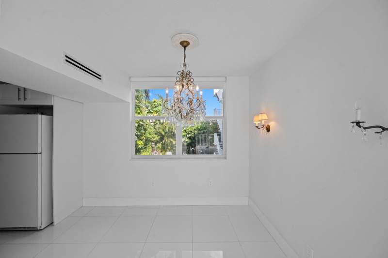 1 bedroom Condominium at 401 Peruvian Avenue #2010, Peruvian Terrace Condo, Palm Beach — photo 5
