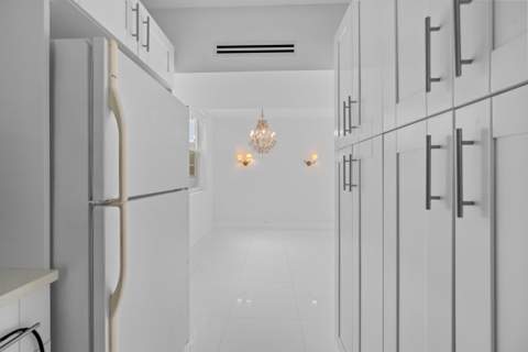 401 Peruvian Avenue #2010, Palm Beach FL - photo 7 of 39