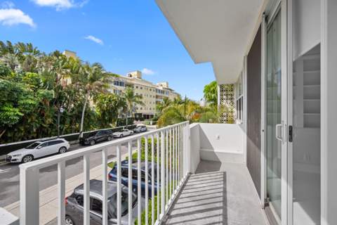 401 Peruvian Avenue #2010, Palm Beach FL - photo 12 of 39