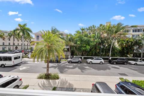 401 Peruvian Avenue #2010, Palm Beach FL - photo 13 of 39