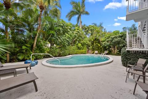 401 Peruvian Avenue #2010, Palm Beach FL - photo 15 of 39