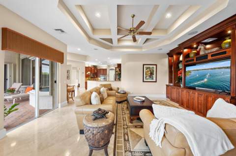 7011 Isla Vista Drive, West Palm Beach FL - photo 13 of 60