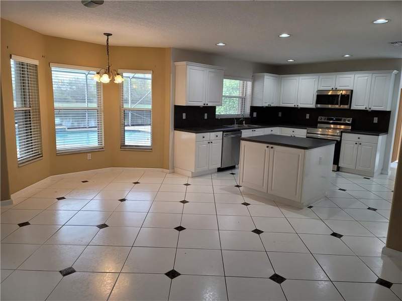 5 bedroom Single Family Residence at 2281 SW 164th Avenue, Silver Shores (Parcels H Thru I), Miramar — photo 5