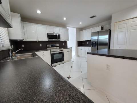 2281 SW 164th Avenue, Miramar FL - photo 6 of 99