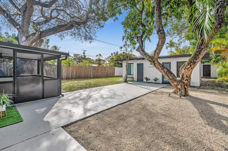 3 bedroom Single Family Residence at 316 SW 21 Street, Lauderdale, Fort Lauderdale — photo 3