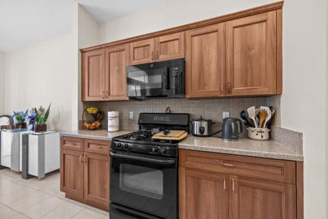 148 NW Pleasant Grove Way, Port St. Lucie FL - photo 7 of 43