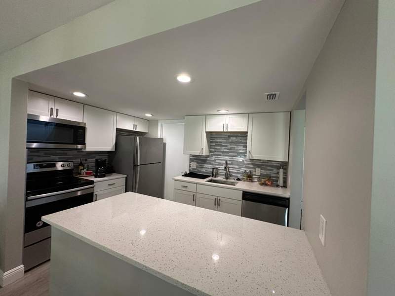 2 bedroom Townhouse at 7200 NW 2nd Avenue #1520, Sunflower Condo, Boca Raton — photo 2