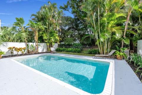 2442 Windsor Way Court, Wellington FL - photo 16 of 46