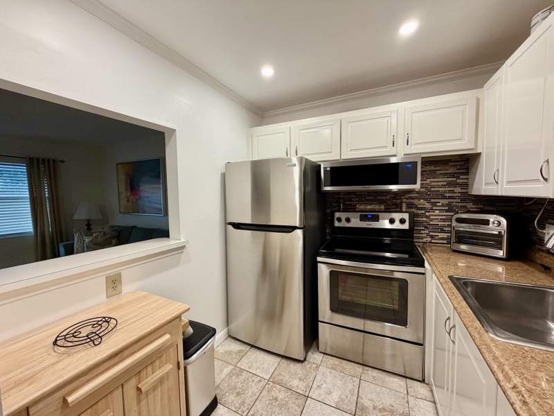 1 bedroom Condominium at 335 Durham J, Durham J Condo, Deerfield Beach — photo 4