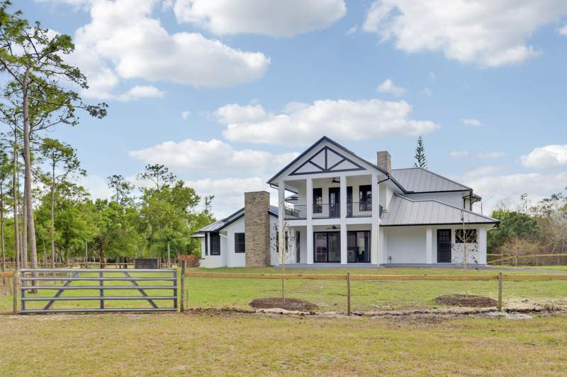 5 bedroom Single Family Residence at 6161 SW 42nd Street, Palm City Farms , Palm City — photo 5