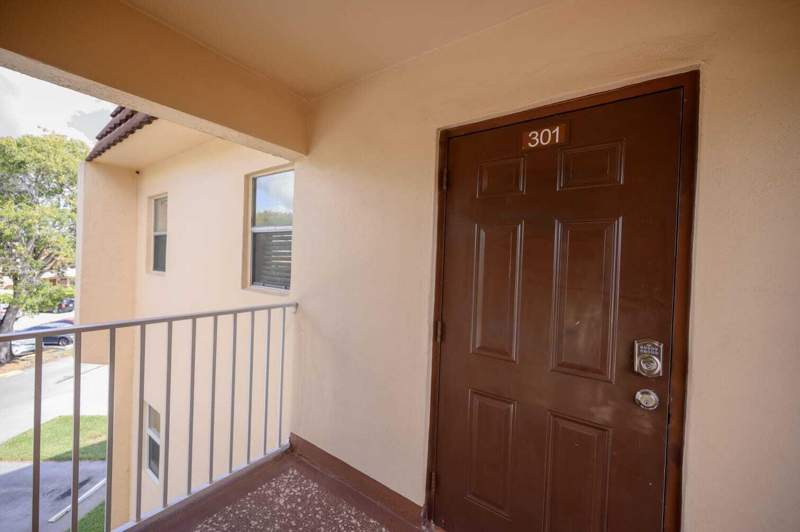 2 bedroom Condominium at 8861 Sunrise Lakes Boulevard #Unit 301, Sunrise Lakes 3 Condo, Sunrise — photo 2