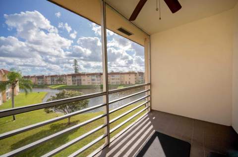 8861 Sunrise Lakes Boulevard #Unit 301, Sunrise FL - photo 9 of 17