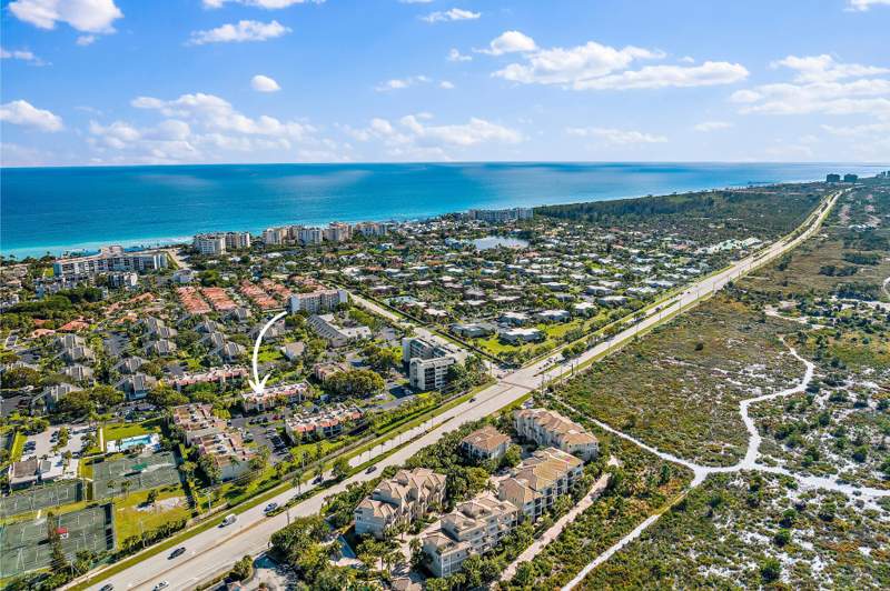 2 bedroom Condominium at 1605 S Us Highway 1 #V6-106, Jupiter Ocean And Racquet Club Tennis Villa 1,2,3,, Jupiter — photo 2